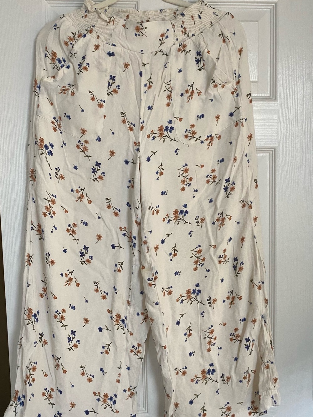 American Eagle Outfitters Cream Floral Wide-Leg Pants